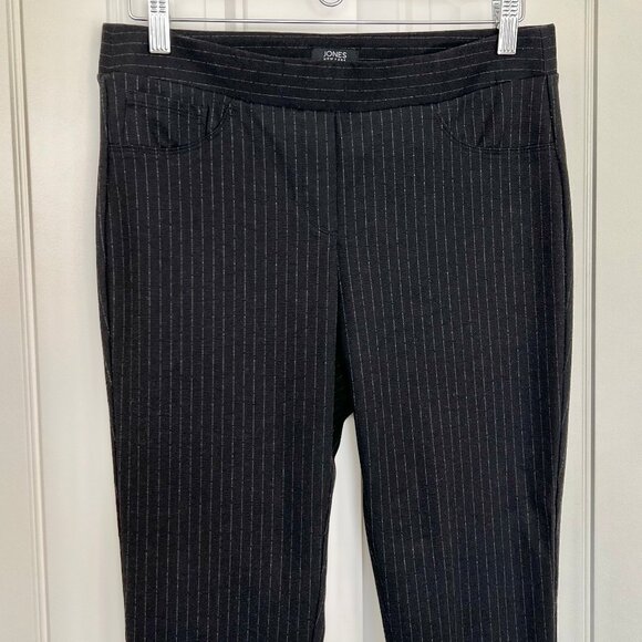 Jones New York Signature Black Chalk Pin Stripe Stretch Pull-on Dress Pant - M - Picture 2 of 8